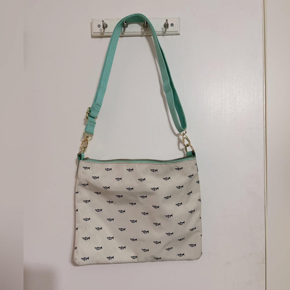 Fossil purse
